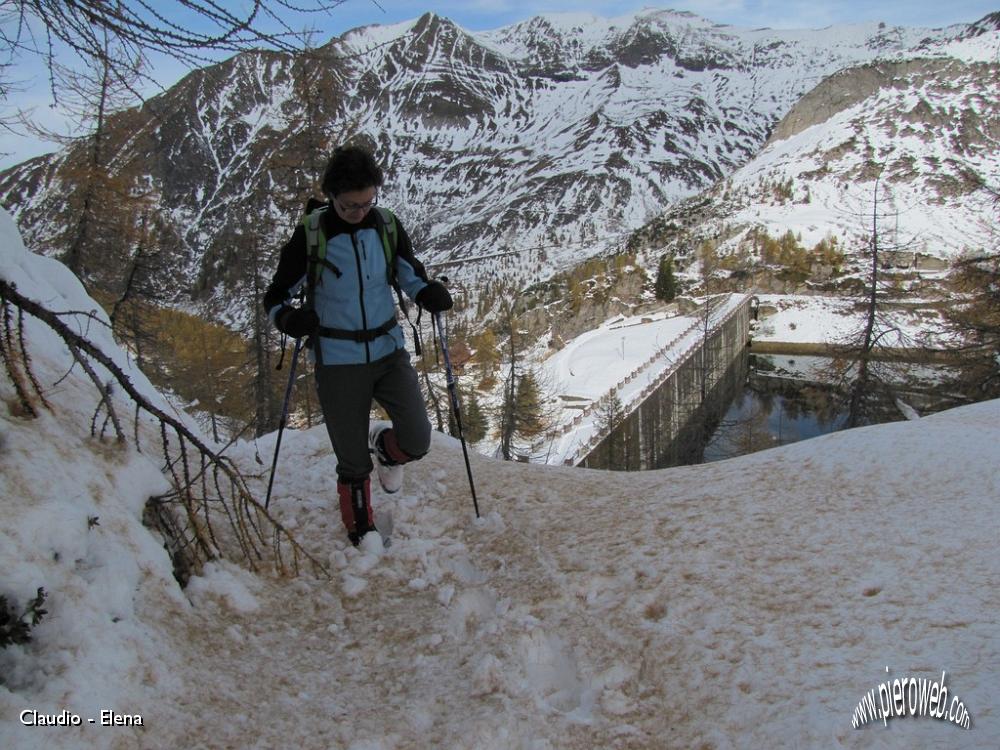 07 Saliamo verso il lago Cabianca.JPG